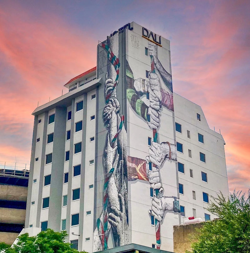 Hotel Dali Plaza